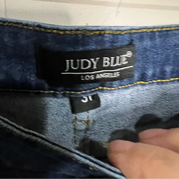 Judy Blue Relaxed Fit‎ high rise distressed Crop Denim Jeans - Image 6