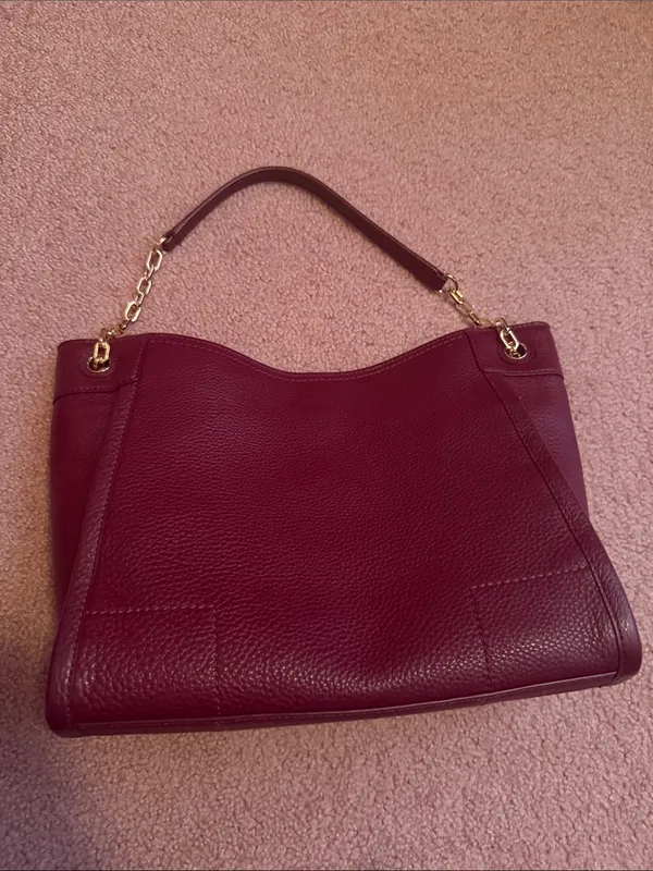 Tory Burch Burgundy Leather Shoulder Bag with Gold Chain - Image 4