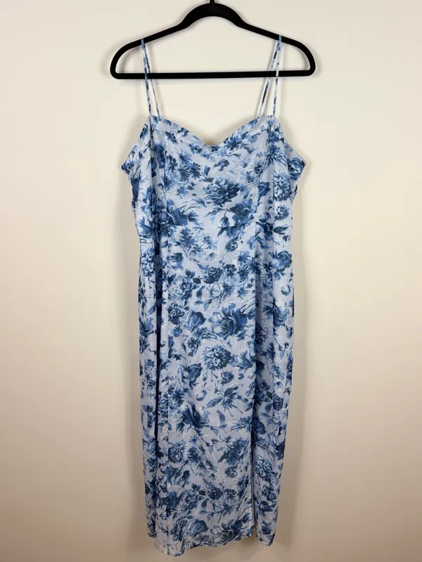 Abercrombie & Fitch Camille Satin Midi Dress Women’s Size XL Blue Floral Slit - Image 3