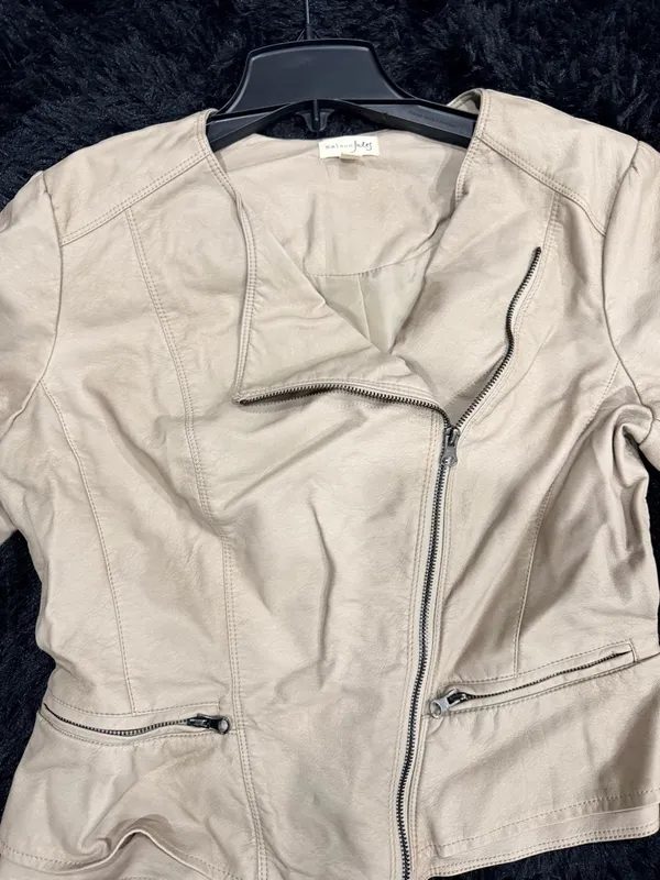 Women’s Cream Asymmetrical Zip Jacket Size L - Image 2