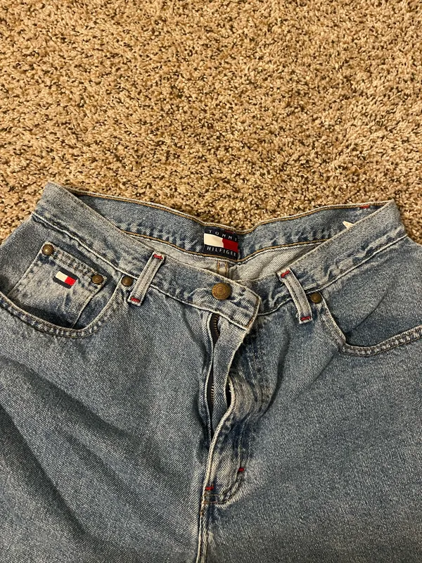 Vintage High-Waisted Tommy Hilfiger Shorts - Image 2