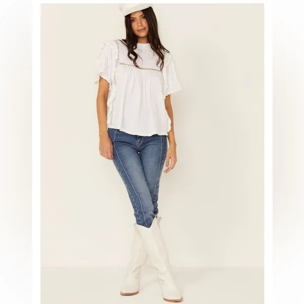 Free People Le Femme Tee White Lace Pleated Cotton Boho Blouse Size XS - Image 3