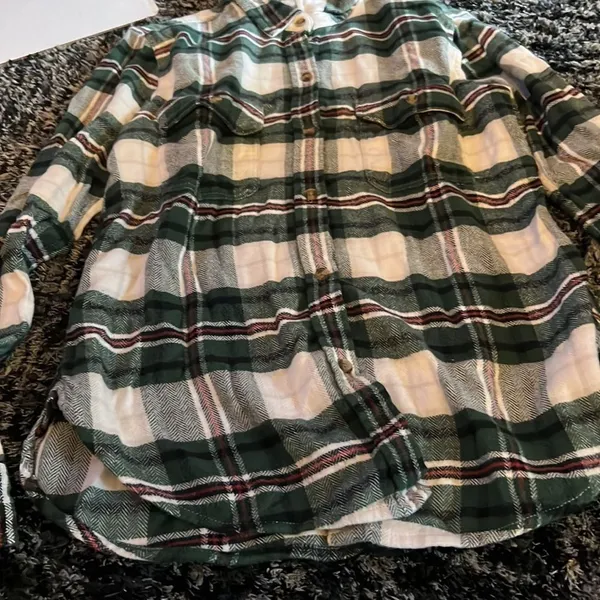 American eagle small plaid flannel‎ - Image 2