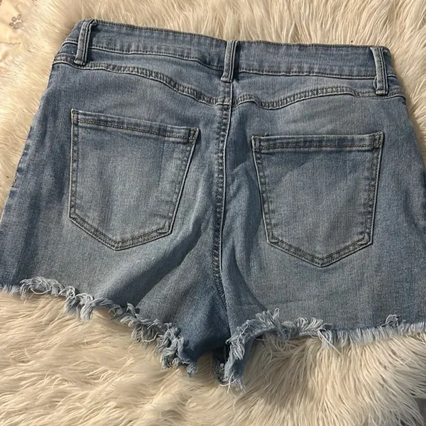 Rewash Blue Distressed Jean Shorts High-Waisted Frayed Hem - Image 2