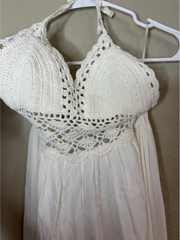 LILBETTER White Crochet Halter Maxi Dress Cover-Up Size XS - Image 2
