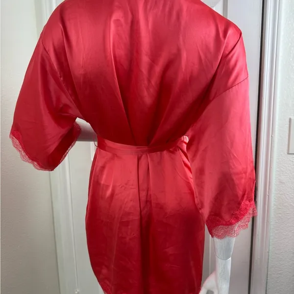 Victoria's Secret sexy satin robe Lace shoulder Red Size SX. I#164 - Image 8