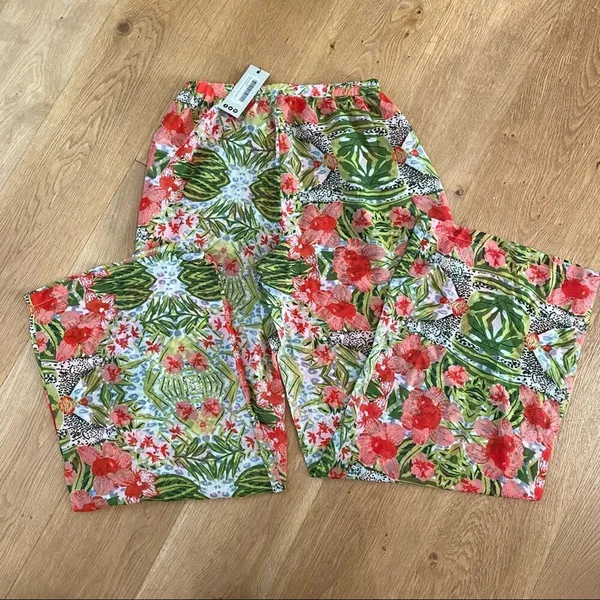 Boohoo - Tropical Animal High Waist Beach Pants in Green & Orange - Image 5