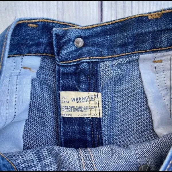 Wrangler High Rise Medium Wash Jean Shorts Vintage Size‎ 27 See Measurements - Image 5