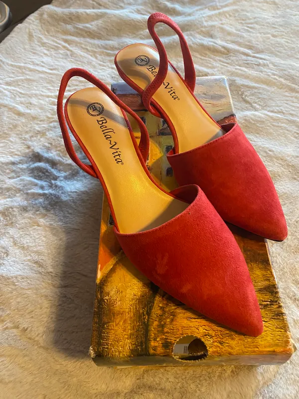 Bella Vita Suede Pumps! - Image 2
