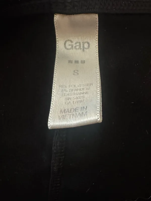 Gap Black racerback tank - Image 3
