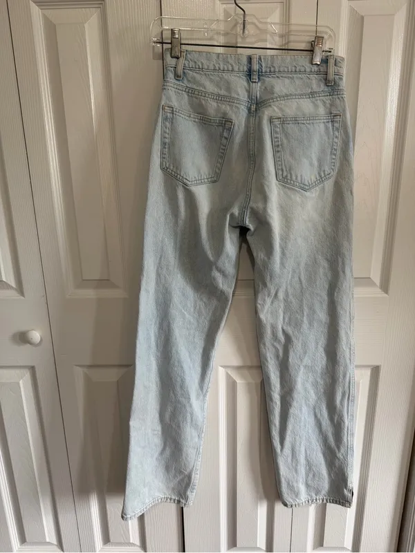 Reformation Straight Leg Light Wash Jeans Waist 25 - Image 2
