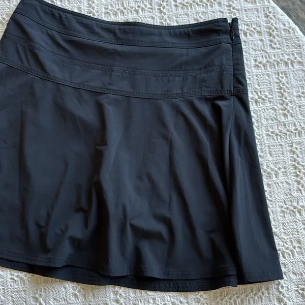 Athleta Black Skort with Moisture-Wicking Fabric - Image 3