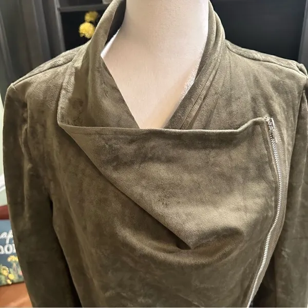 Lulus Green Faux Leather Velvet Moto Jacket Size M - Image 2