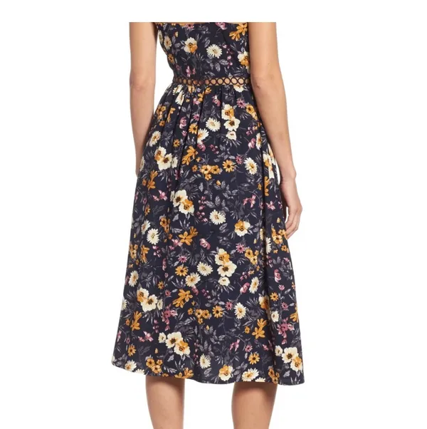 Floral Blue Midi Dress - Image 2