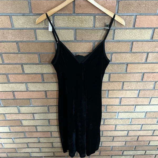 NWT Band of the Free Girl Crush Black Velvet Slit Strappy Midi Dress Size Small - Image 3
