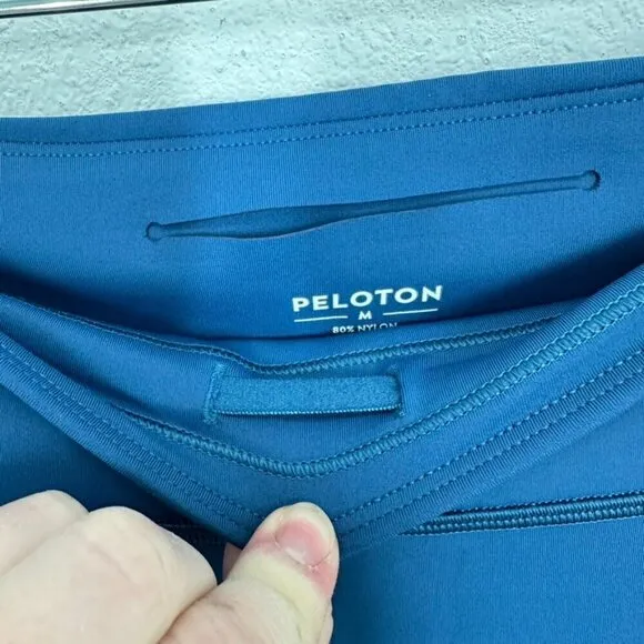 Peloton Women's Size Medium 7/8 Leggings Running Spinning Cycling Blue Logo‎ - Image 4