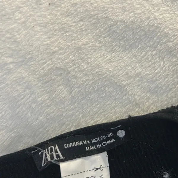NWT‎ ZARA BASIC Black CROP TANK - Image 3
