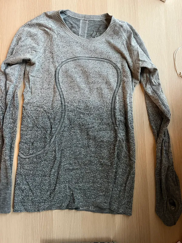 Lululemon Swiftly Tech Long Sleeve - Image 2