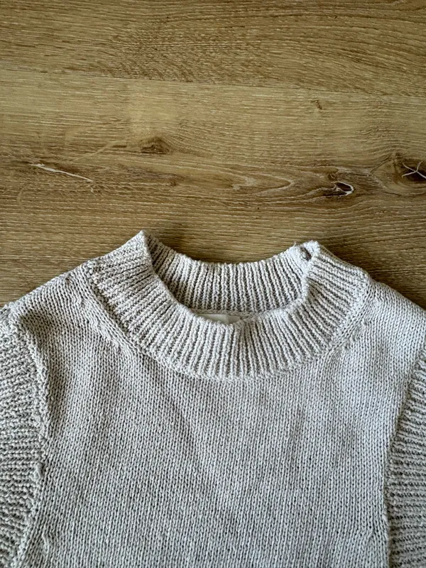 H&M Cream Knit Sweater Vest - Image 3
