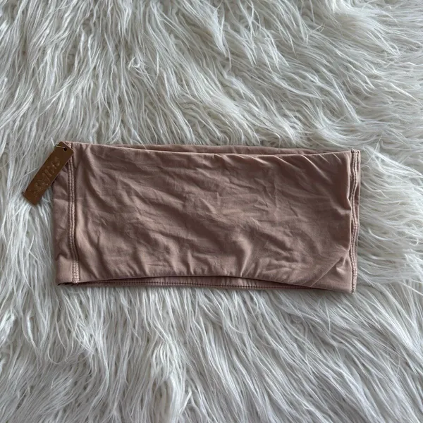Skims Fits Everybody Bandeau Clay Size Small - Image 4