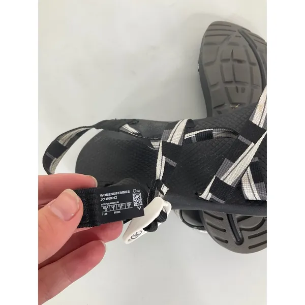 Chacos Z1 Classic Sandals Womens 10 Black White Geometric Straps JCH108012 - Image 8