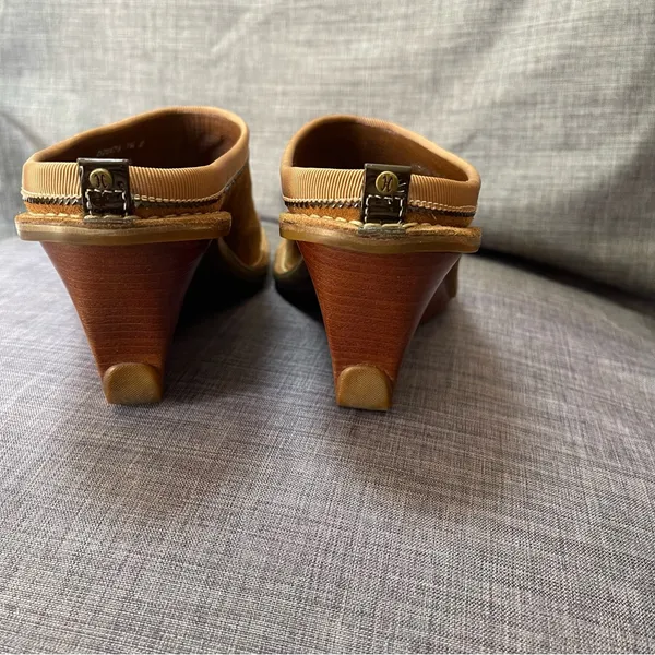 Cole Haan Suede Mules SZ 7.5B - Image 7