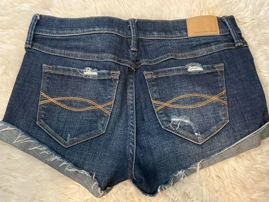Short Shorts - Image 2