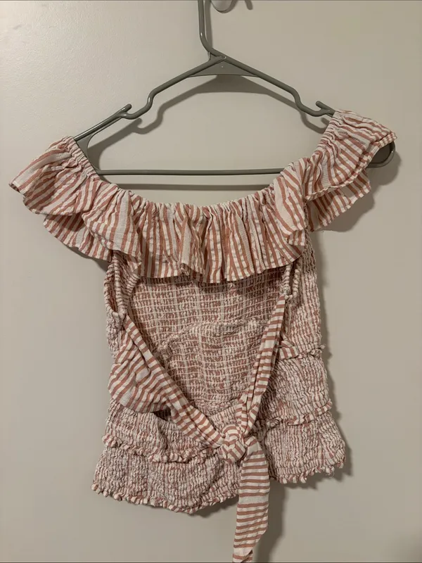 Anthropologie Ruffle Smocked Blouse Size XS - Image 4