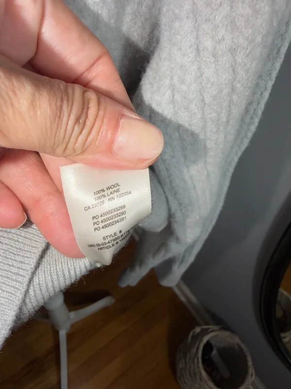 The Group Aritzia 100%Wool 100 Laine Light Blue Ribbed Crewneck Sweater - Image 13