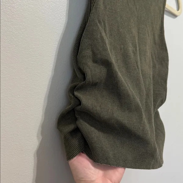 Aerie Ribbed Cropped Ruched Tank Top Olive Green Size Medium - Image 3