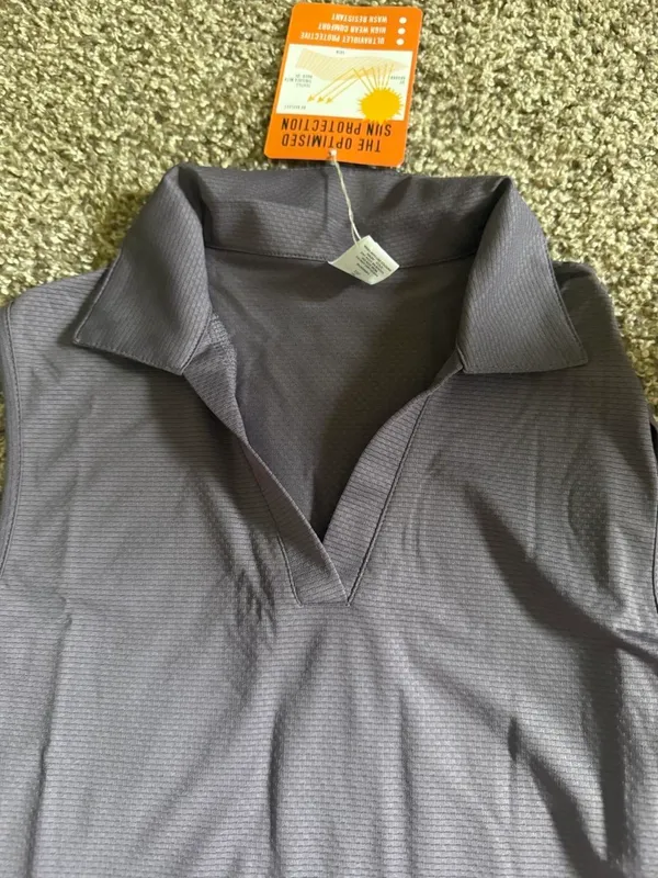 No sleeve shirt size xs - Image 3