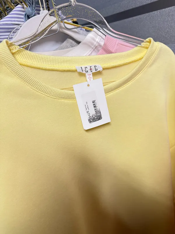 Boutique sweatshirt Yellow - Image 3