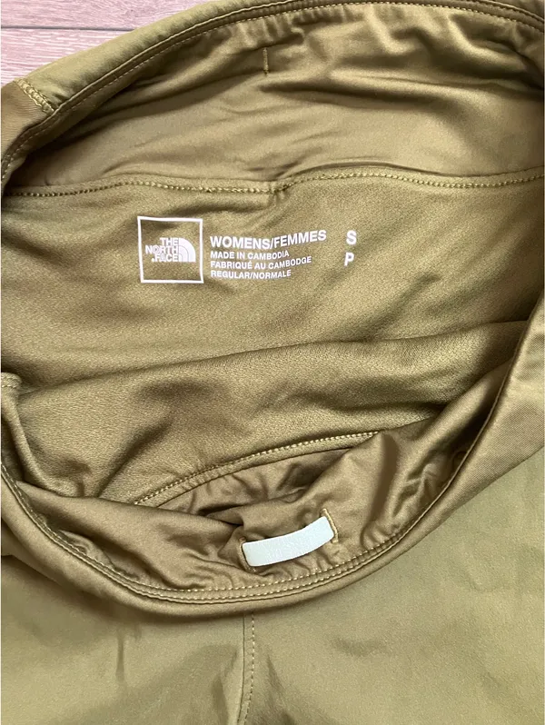 North face shorts - Image 3