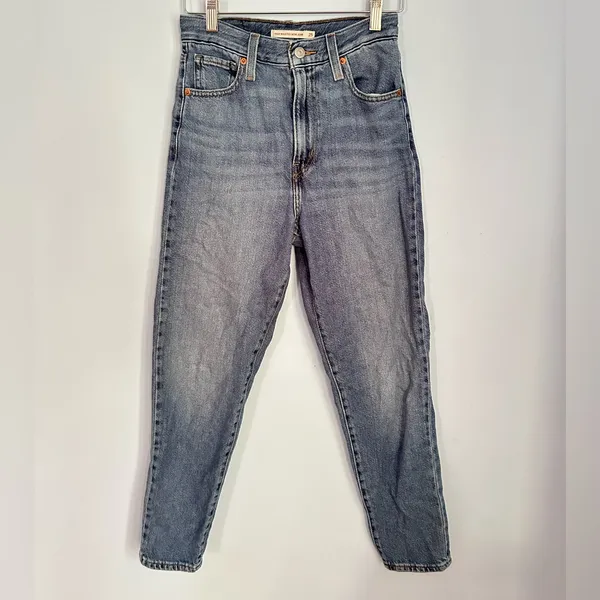 Levis high waisted mom jeans - Image 2