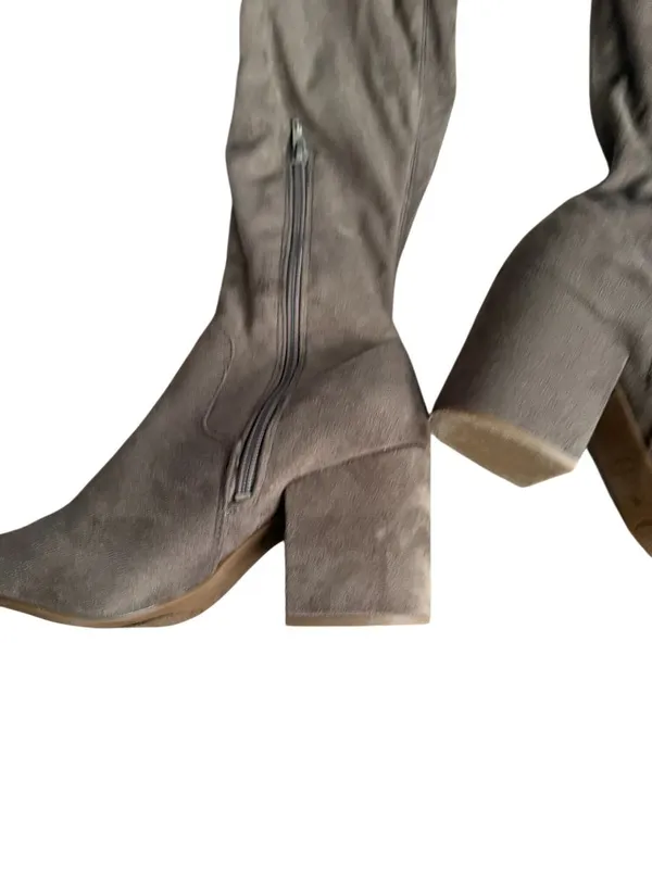 BARIII Faux Suede Taupe Pull On Boots Size 7 - Image 8