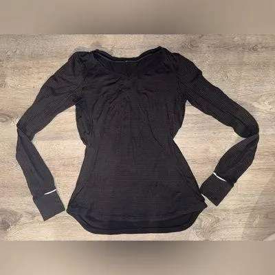 Lululemon Athletica Run Sheer Long Sleeve - 6 women’s - Image 3