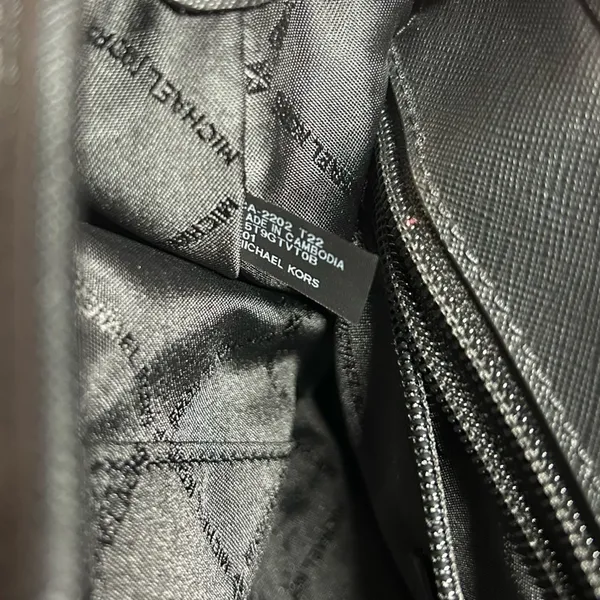Michael Kors Black Jet Set Travel Extra-Small Logo Top-Zip Tote Bag - Image 6