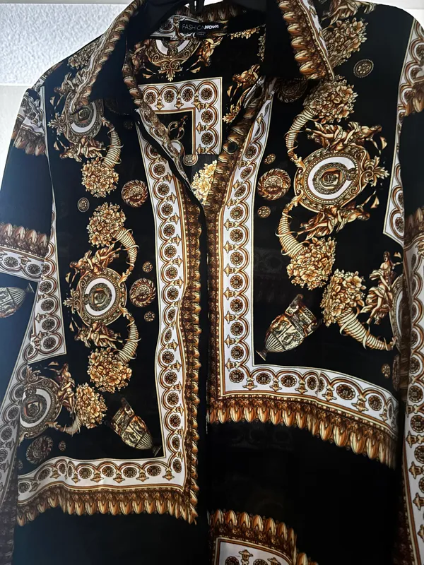 FashioNova Blouse - Image 2
