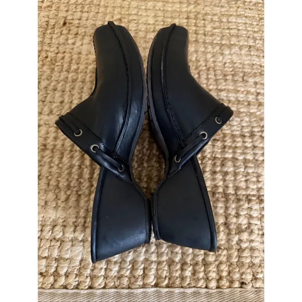 Timberland Women’s Black Leather Slip On Mules Size 7.5 Comfort Shoes - Image 5