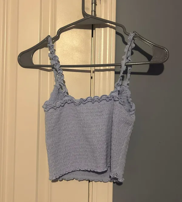 Hollister crop top - Image 2