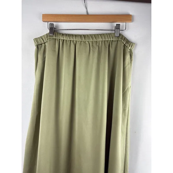 Women’s Studio Untold Size 16/18 Pale Green Hi-Low Skirt - Image 2