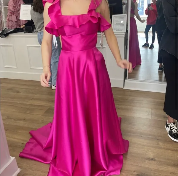 Pink Prom Sherri Hill Dress - Image 4