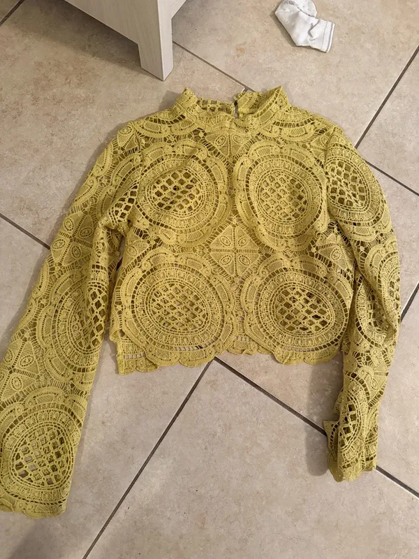 Green Top Yellow - Image 2