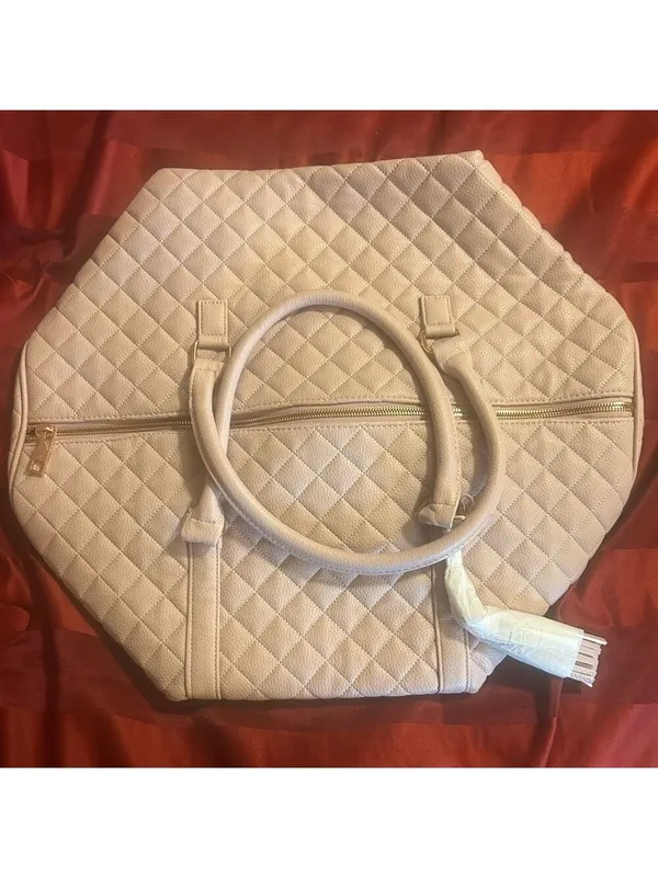 Elegant Quilted vegan leather dust pink weekender - Image 2