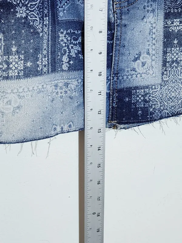 No Boundaries Bandana Patchwork Print Low Rise Denim Mini Skirt Size Medium - Image 7