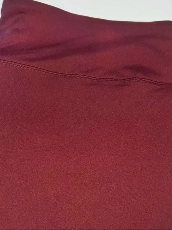 Old Navy High-Waisted PowerSoft Leggings in Burgundy Size Medium - Image 3