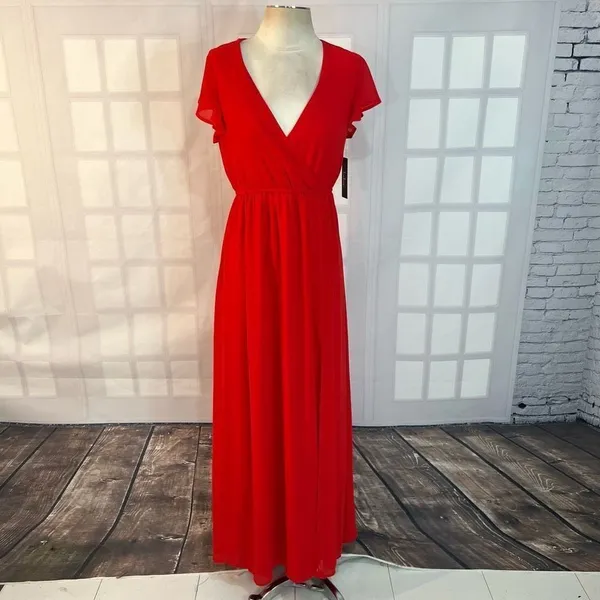 Lulu’s nwt Lost in the Moment Red Maxi Dress size small - Image 4