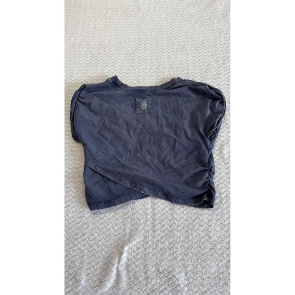 Free People Movement Women Gray Acid Wash Cropped Wrap Short Sleeve Top M 4561 - Image 2