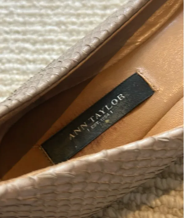 Ann Taylor Light Tan Snakeskin Ballet Flats 9 - Image 3