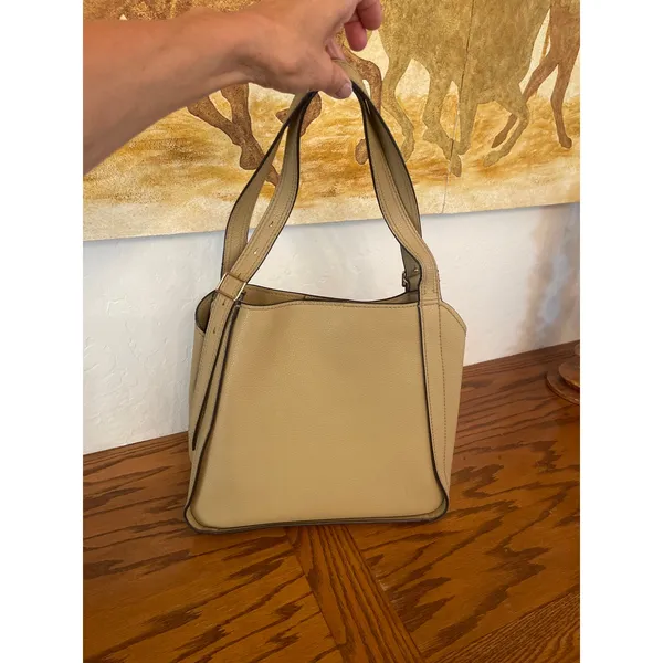 Marc Jacobs pebbled, leather Director Tote Tan - Image 5